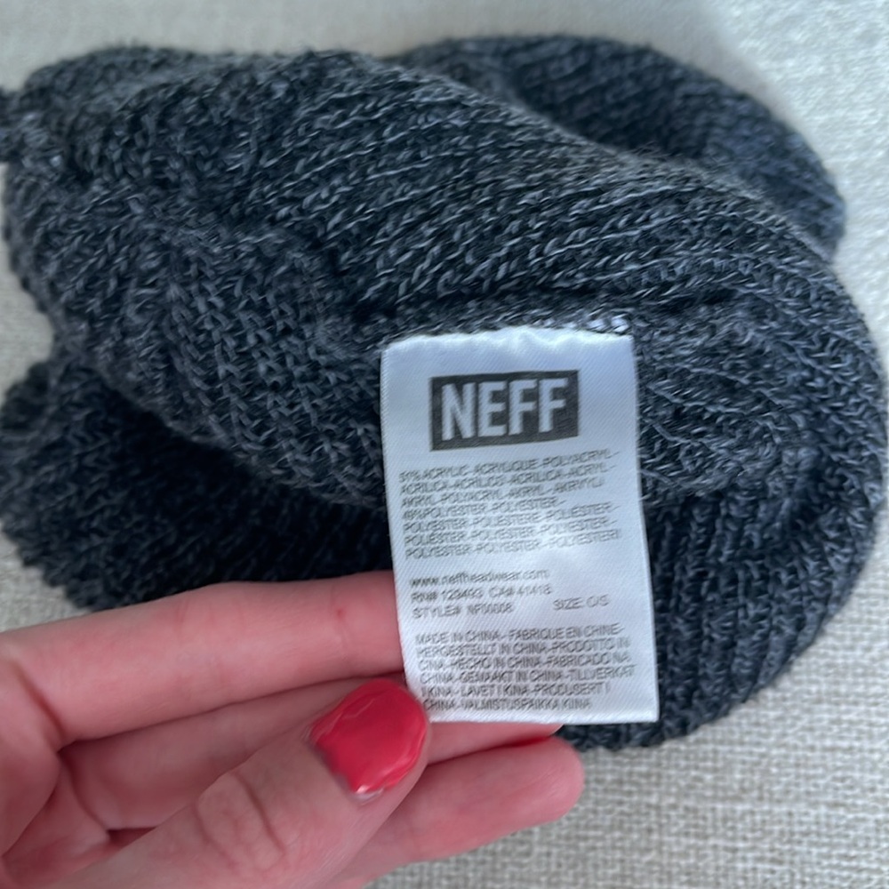 neff hat - Picture 3 of 3